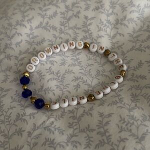 Taylor Swift “DROWNING IN THE BLUE NILE” TTPD friendship bracelet